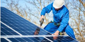 Installation Maintenance Panneaux Solaires Photovoltaïques à Cesseville
